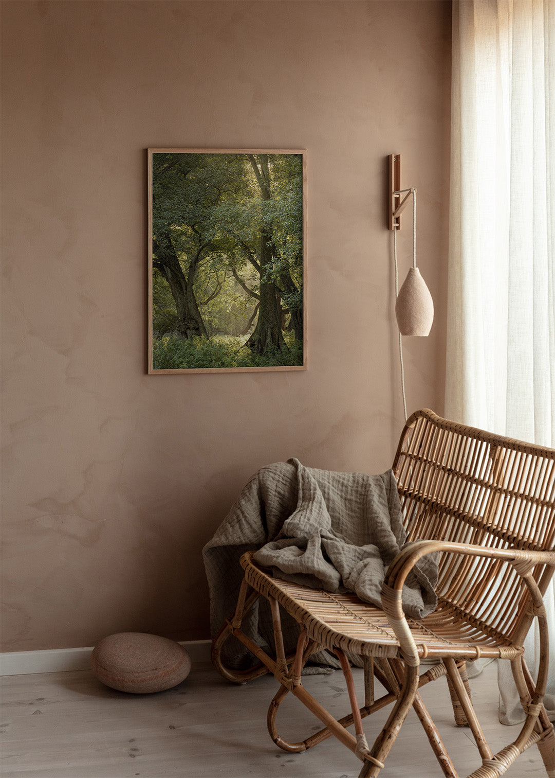 Originalt skovfotografi med grønne nuancer.